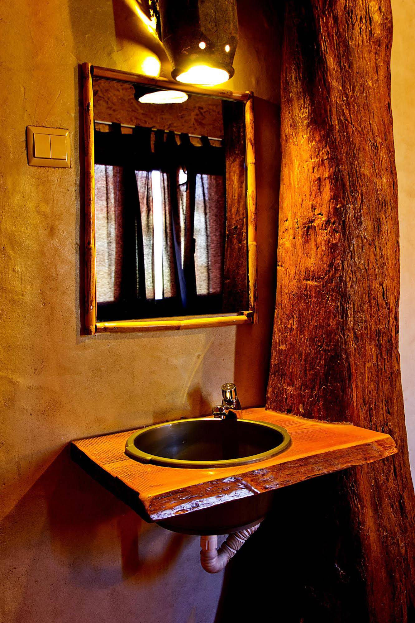 Tribo da Praia Eco Hostel