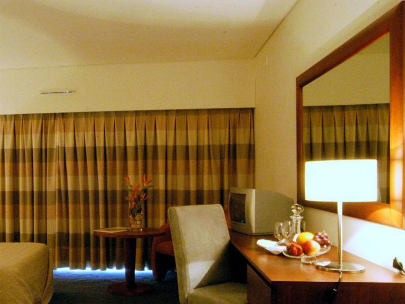 Apulia Praia Hotel