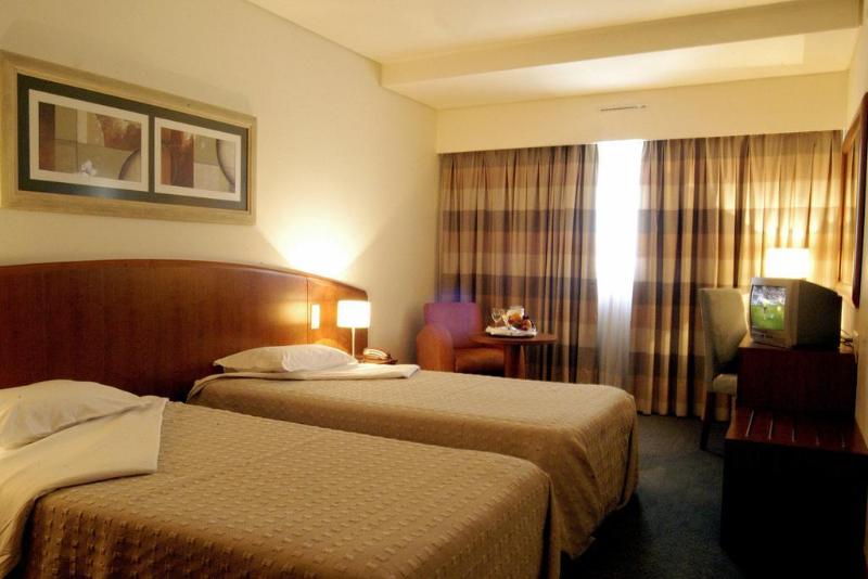 Apulia Praia Hotel