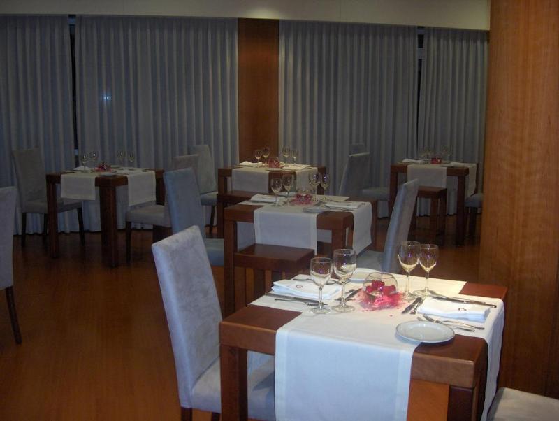 Apulia Praia Hotel