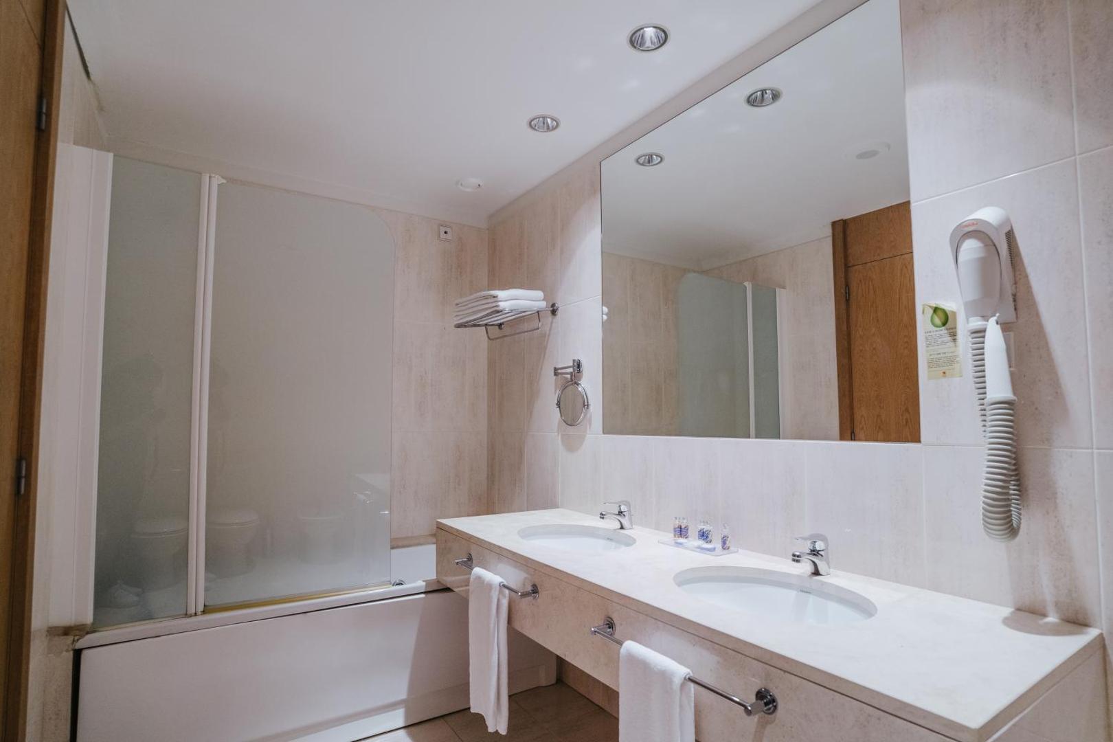 Premium Maia Hotel