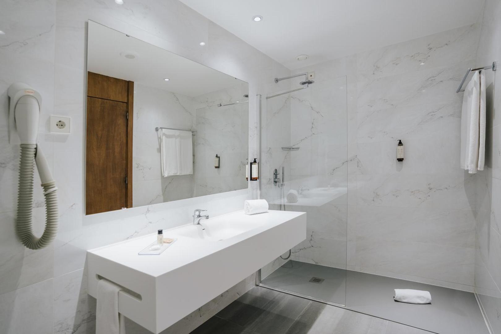 Premium Maia Hotel