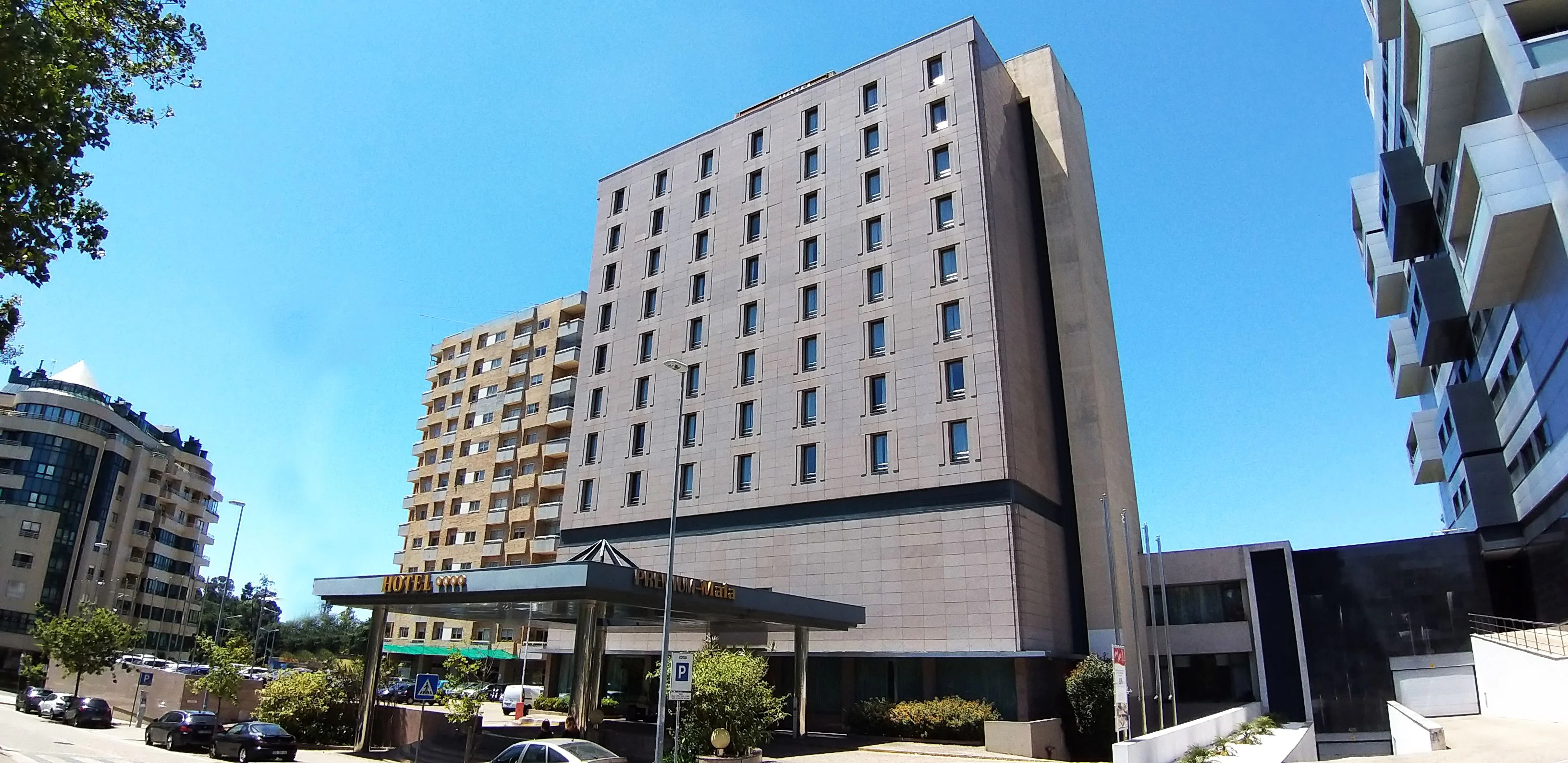 Premium Maia Hotel