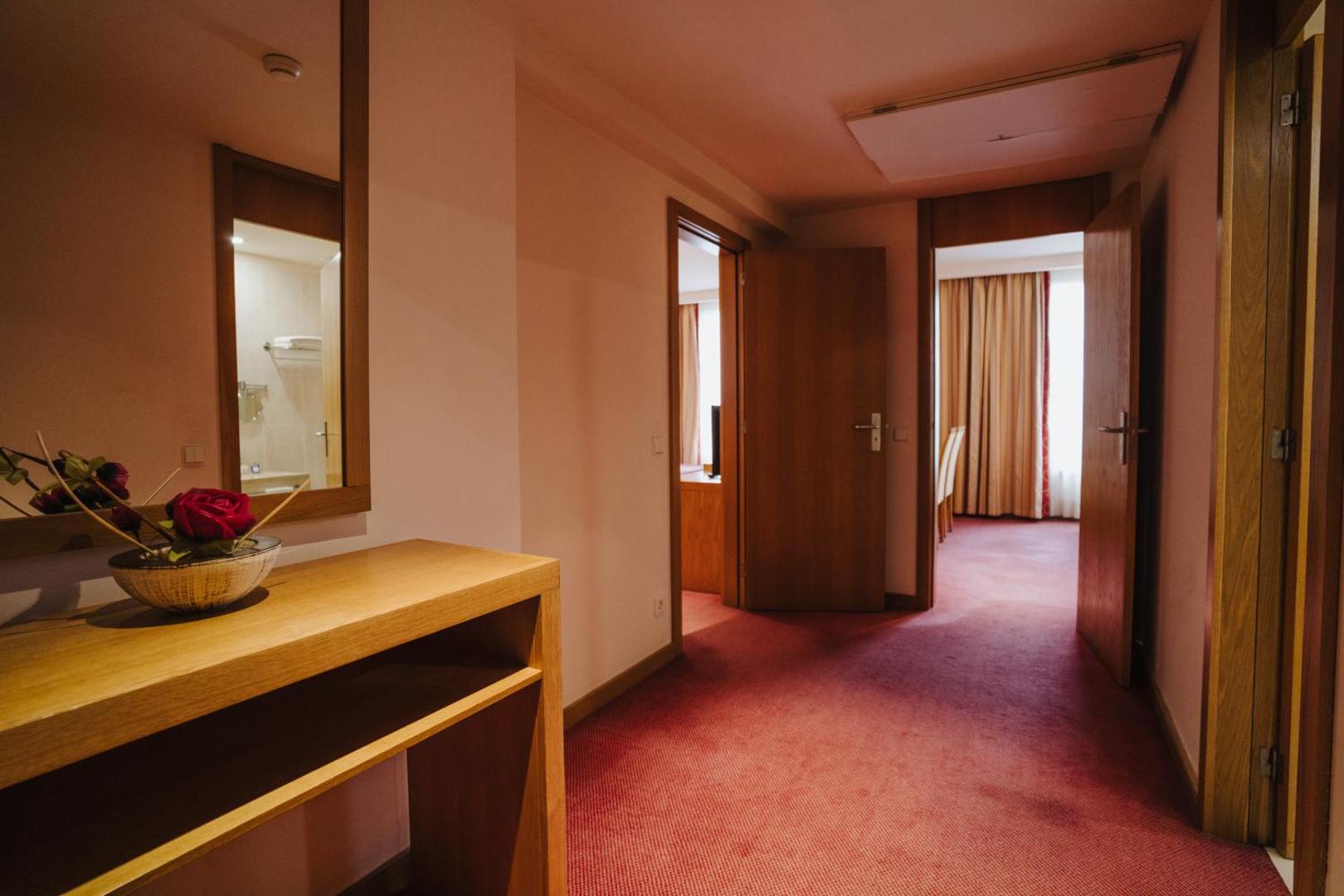 Premium Maia Hotel