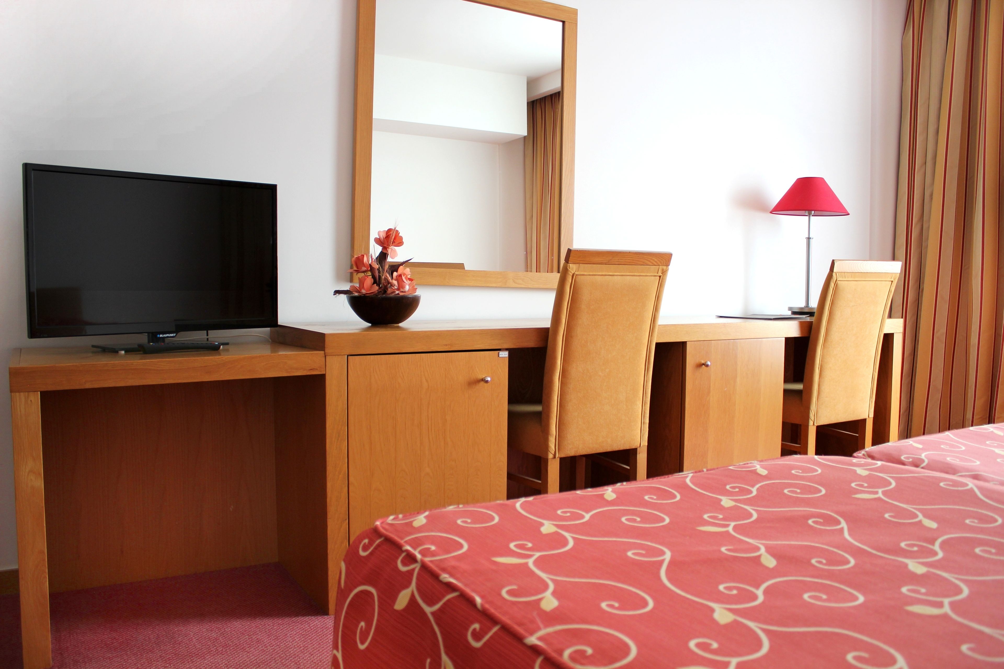 Premium Maia Hotel