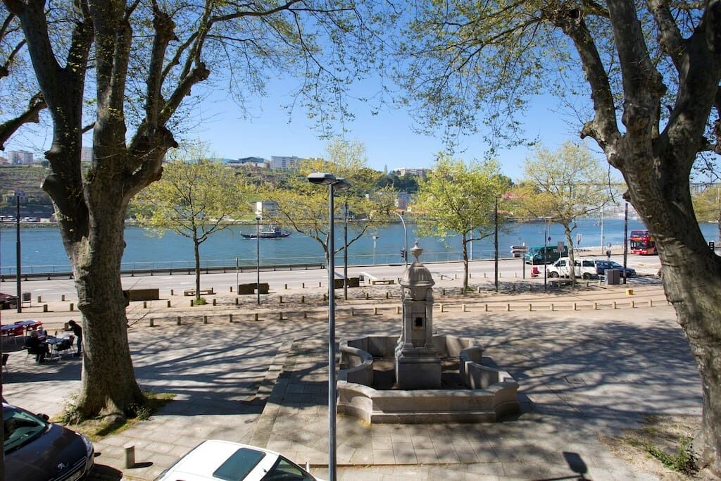 14 Esquadra Cais das Pedras Guest House