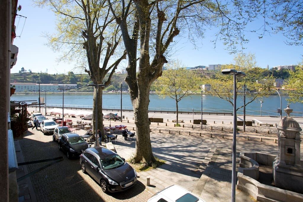 14 Esquadra Cais das Pedras Guest House