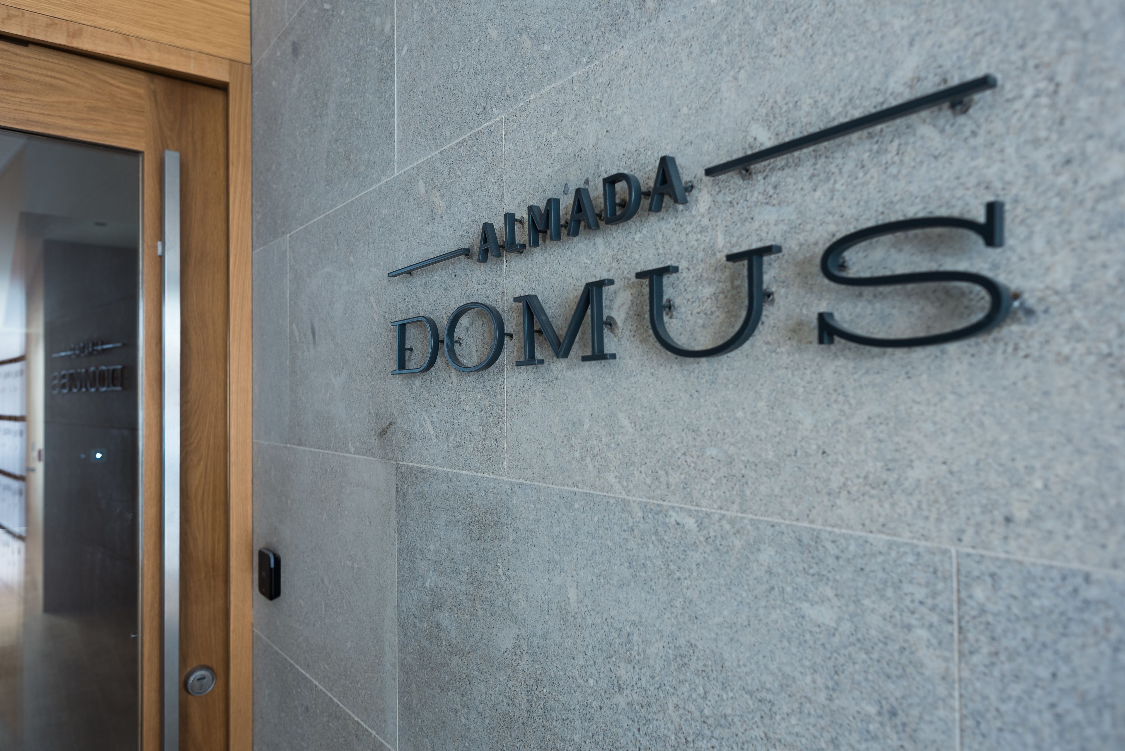 Almada Domus