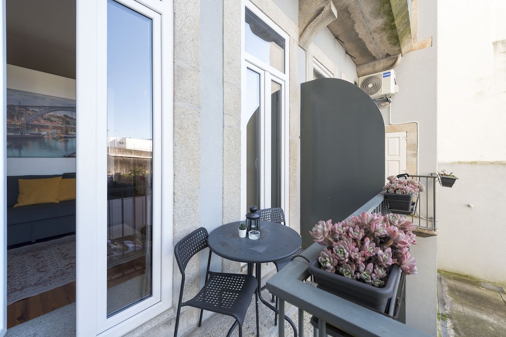 Apartment Alegria Street by Sweet Porto