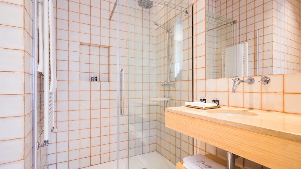 Art Senses Suites & Rooms