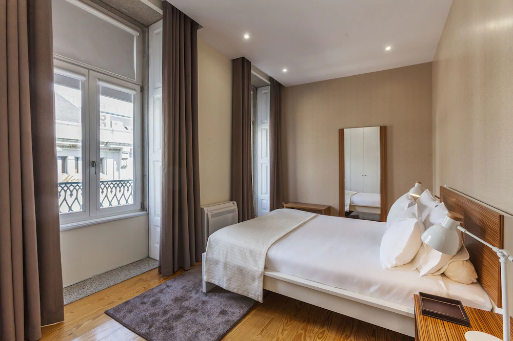BO - Fernandes Tomás Apartments