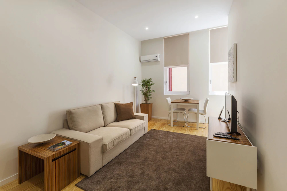 BO - Fernandes Tomás Apartments