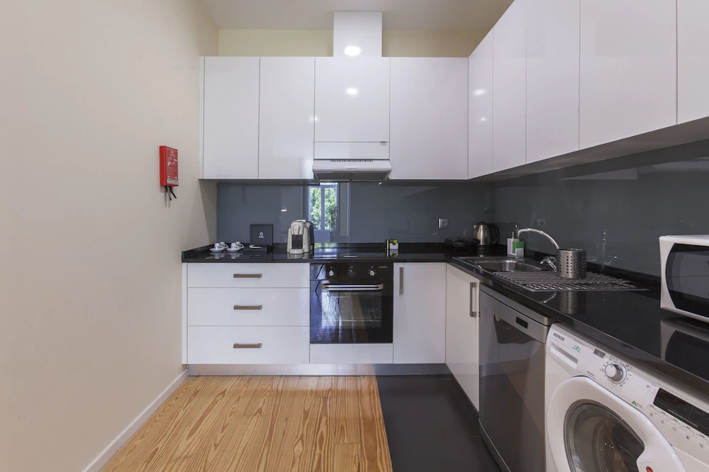 BO - Fernandes Tomás Apartments