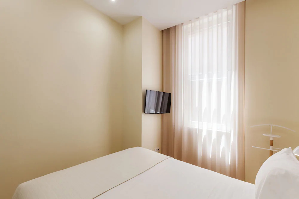BO - Fernandes Tomás Apartments