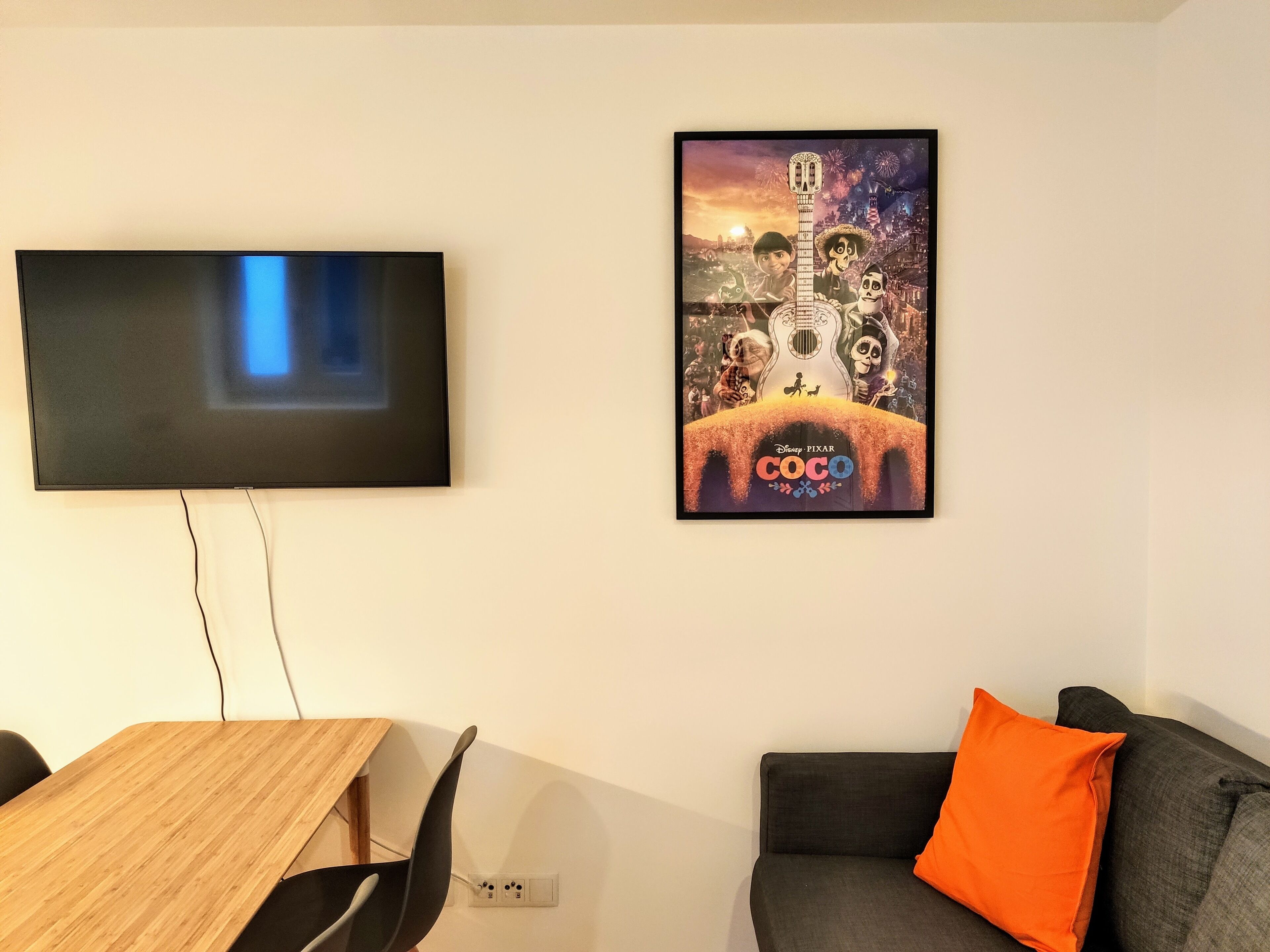 Bombarda Cinema Apartments