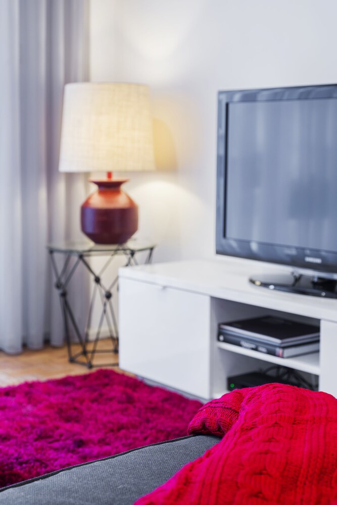 Dot Oporto Flats by Porto City Hosts