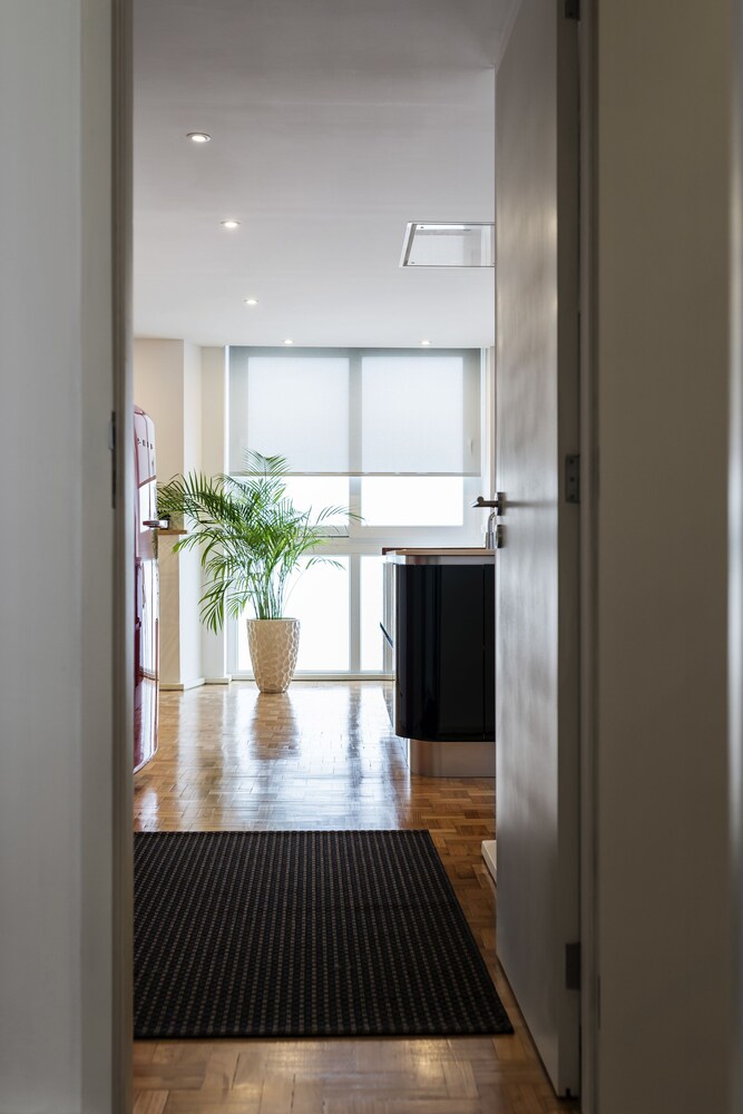 Dot Oporto Flats by Porto City Hosts