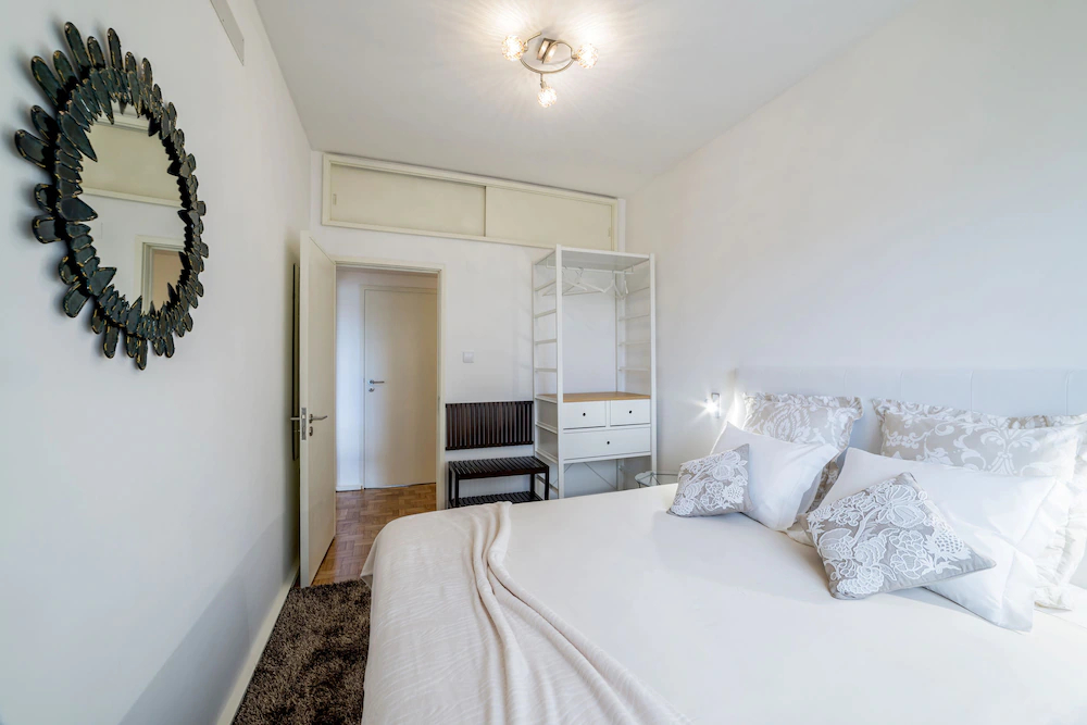 Dot Oporto Flats by Porto City Hosts