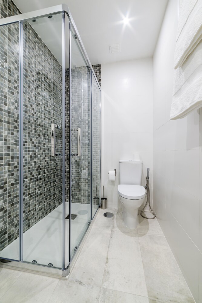 Dot Oporto Flats by Porto City Hosts