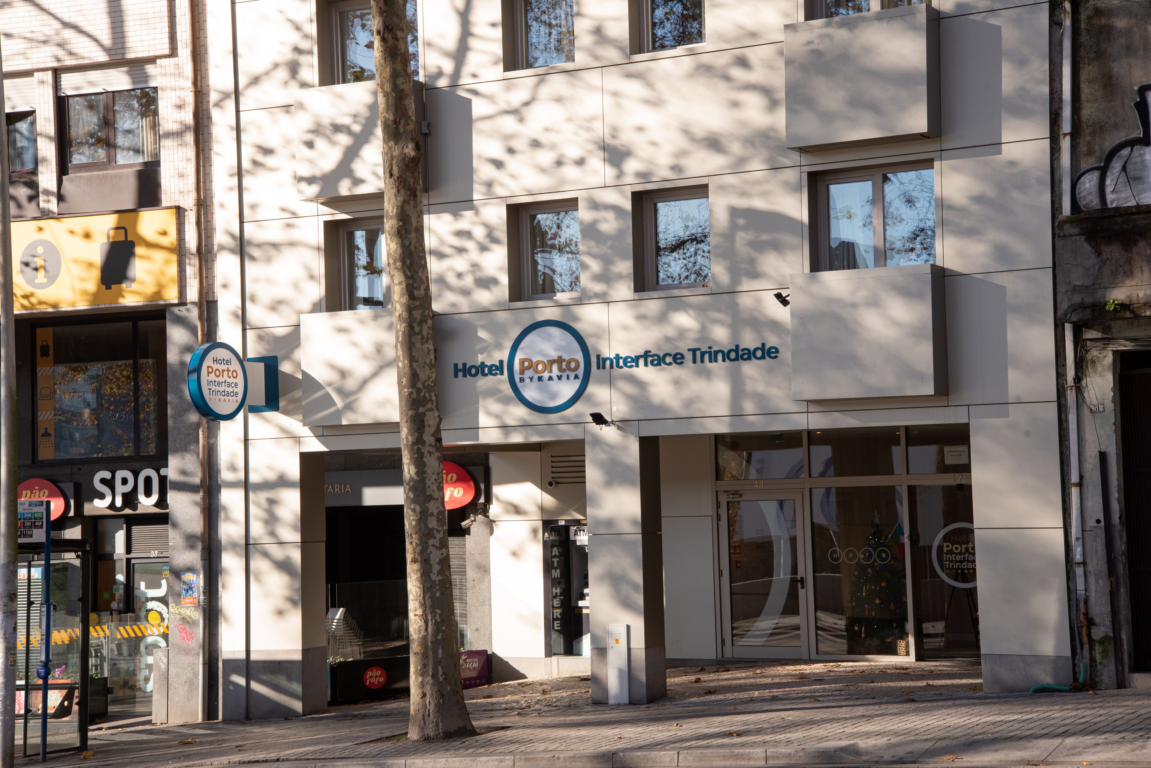 Hotel Porto Interface Trindade by Kavia