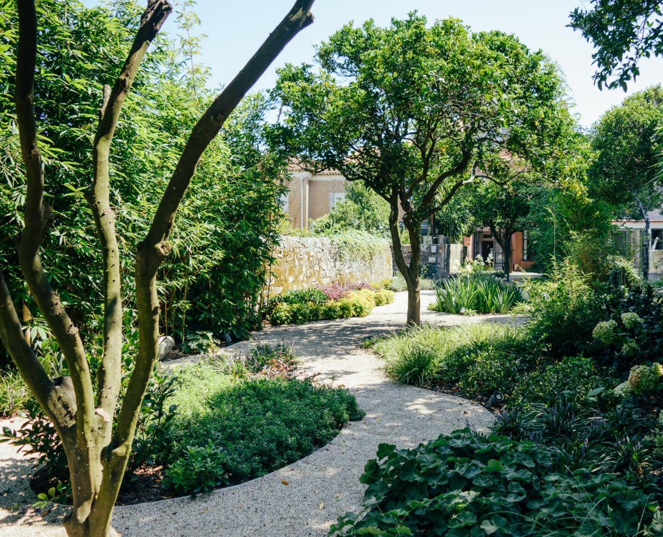 Queen's Garden Hostel