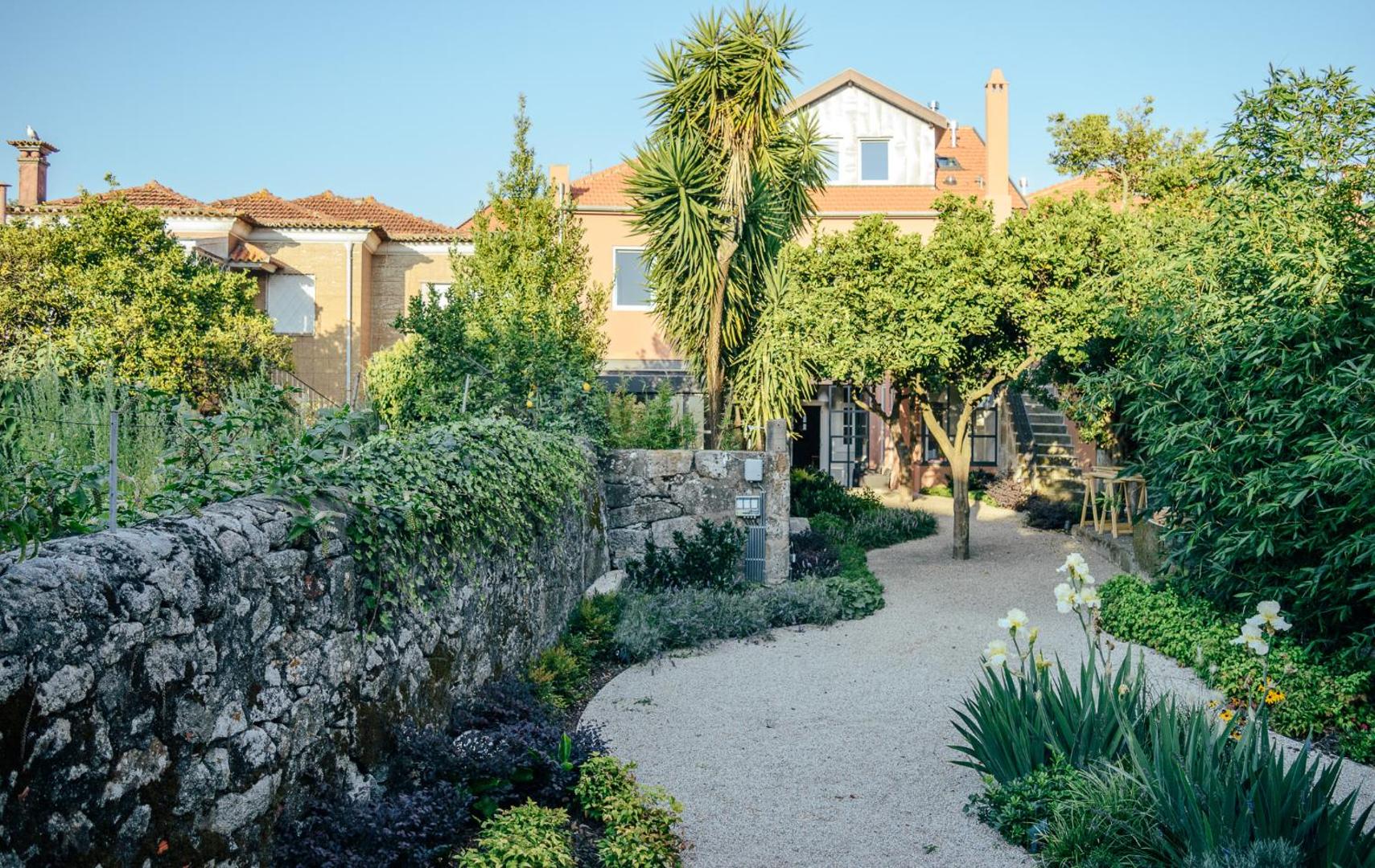 Queen's Garden Hostel