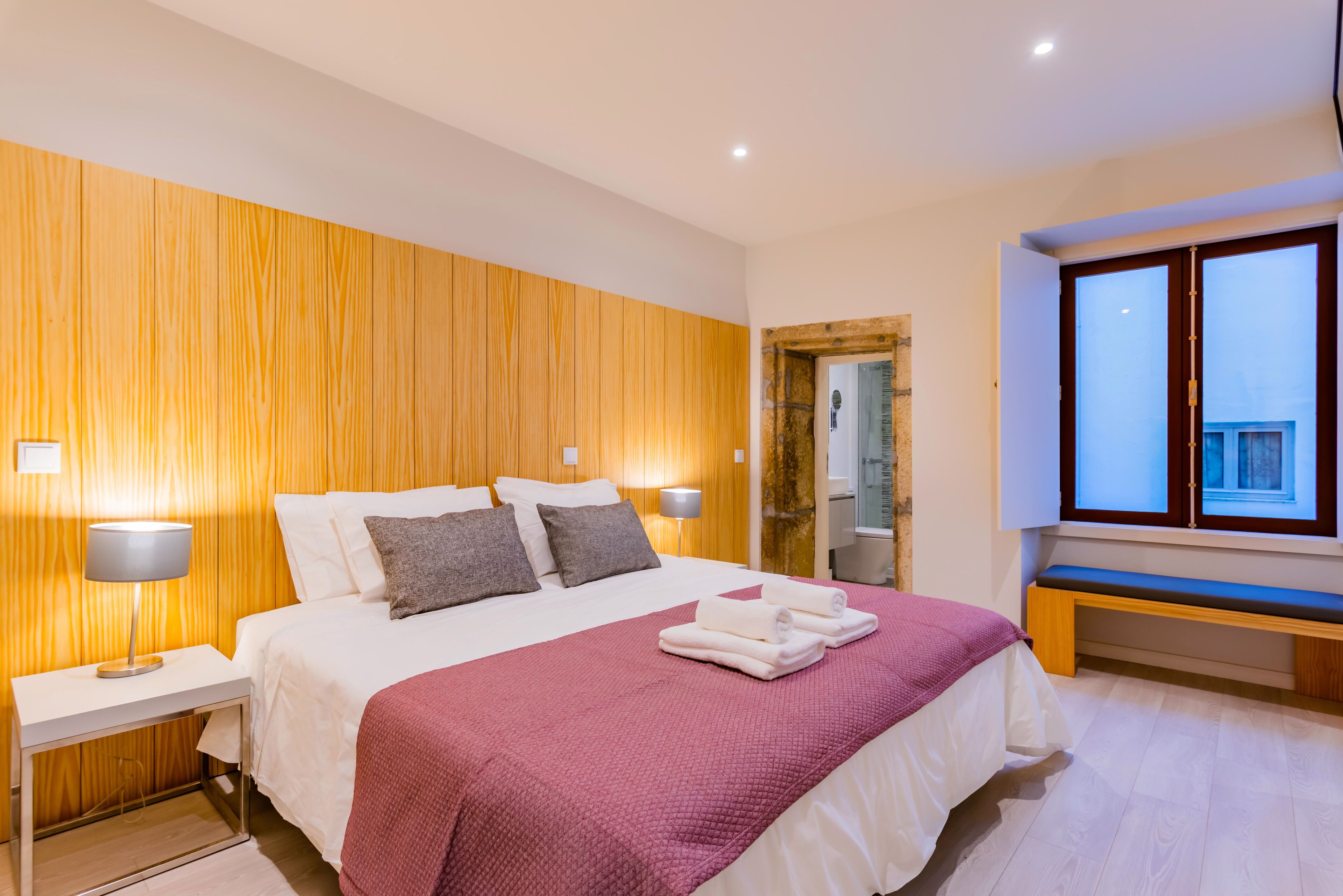 Lemago Porto Apartments São Bento by BnbHost