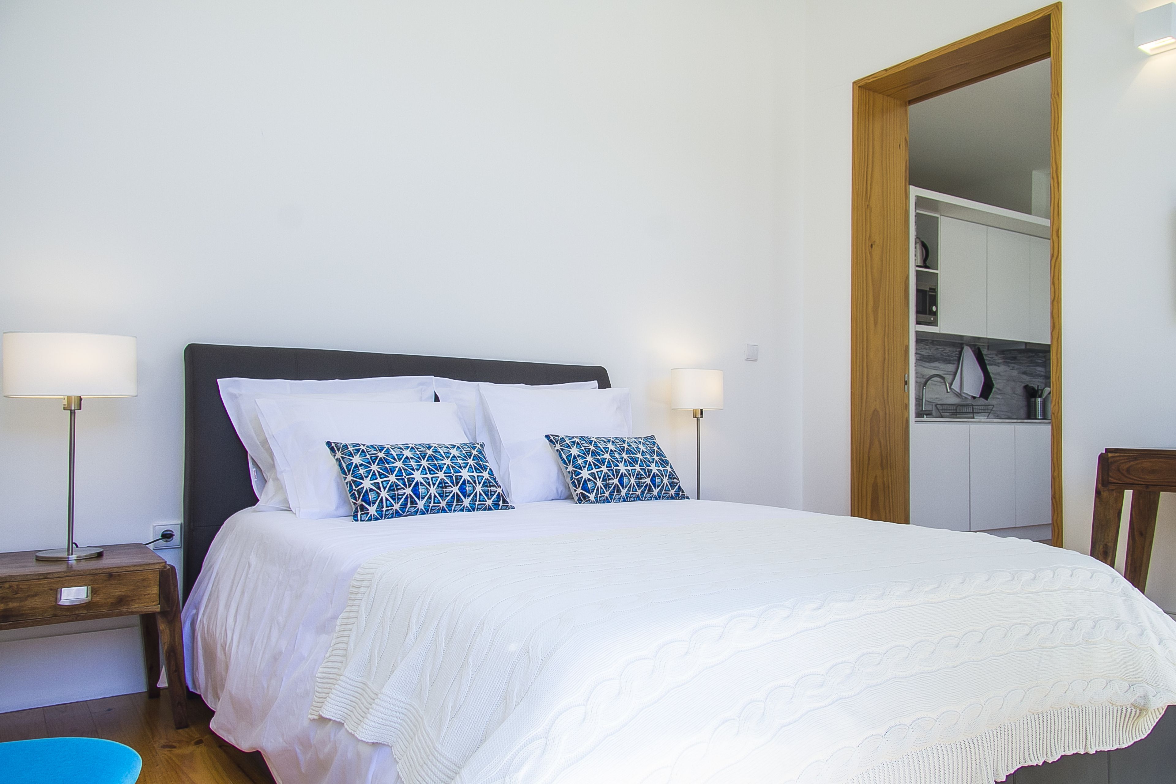 Liiiving in Porto - Blue Flower Apartment