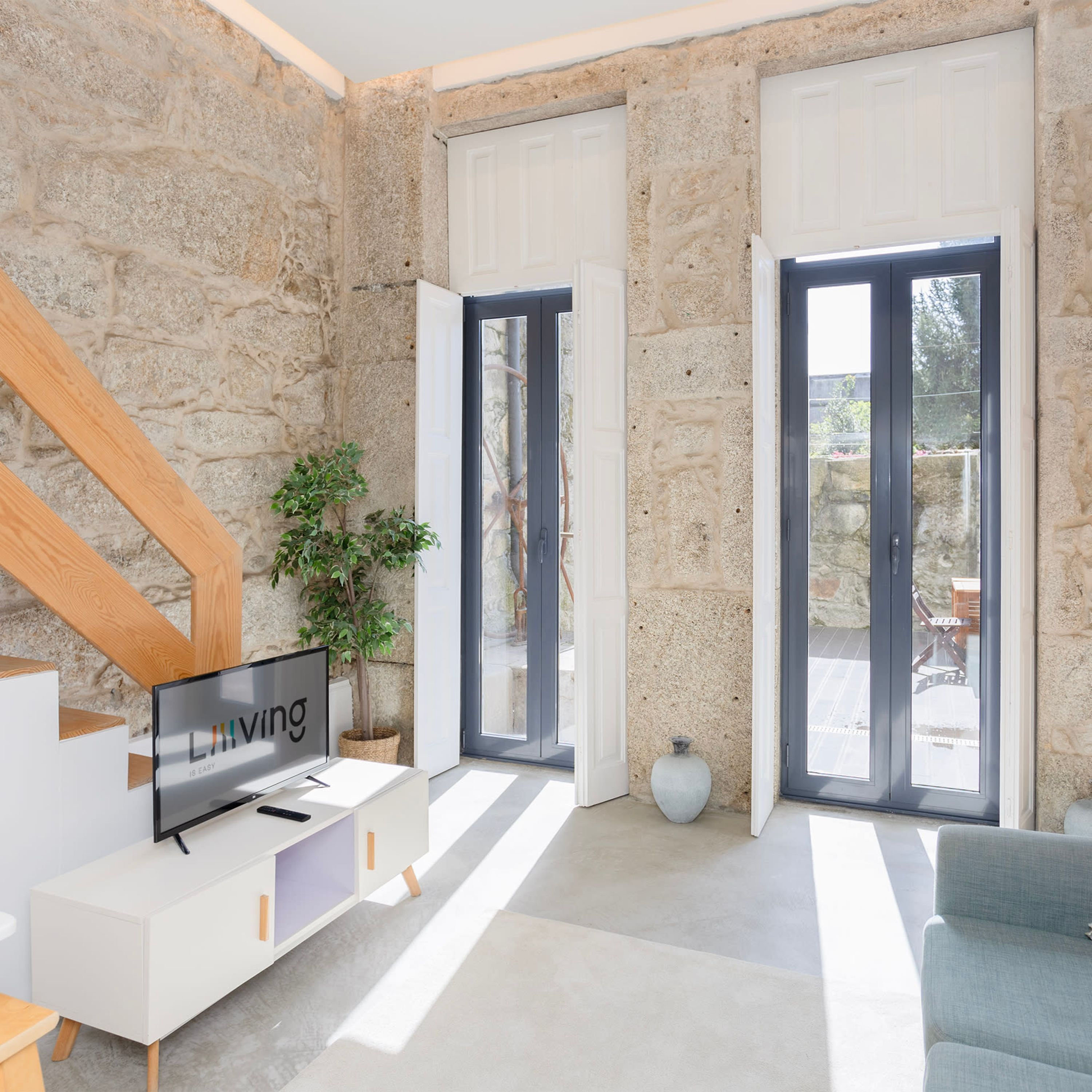 Liiiving In Porto Terrace & Sunny Apartment