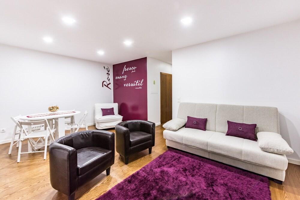 Lounge Inn