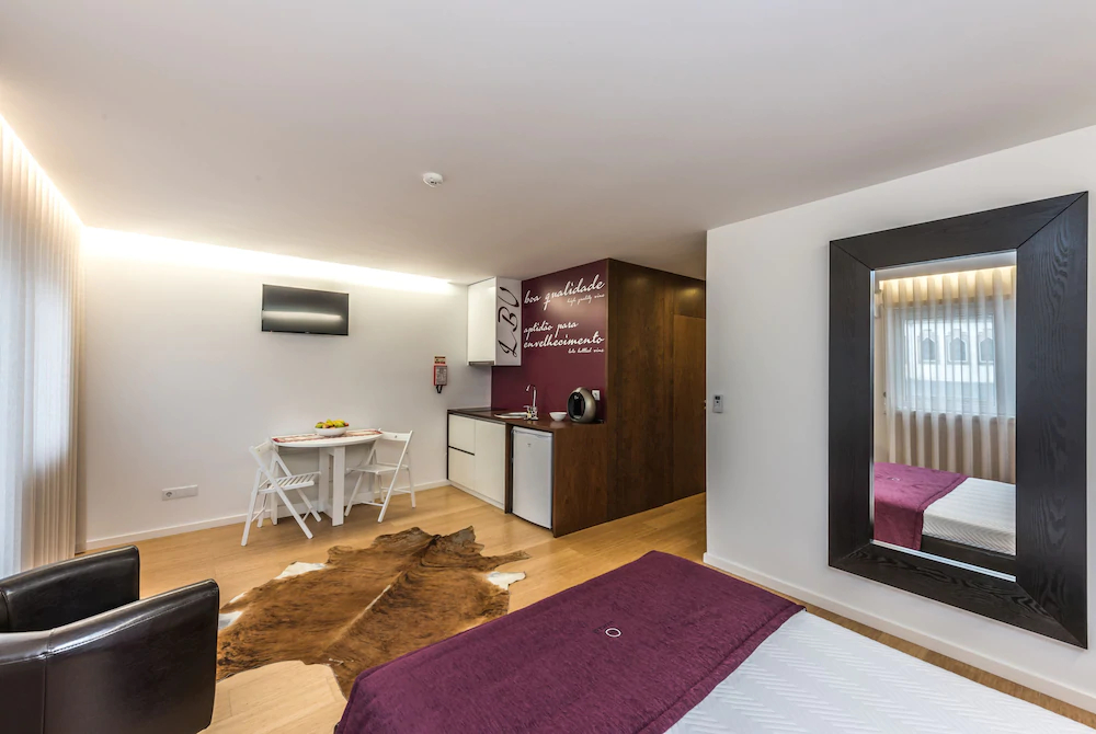 Lounge Inn
