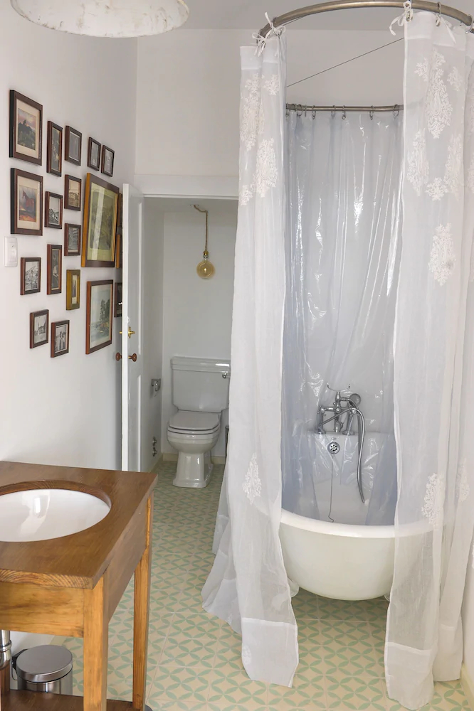 Mo House Guesthouse