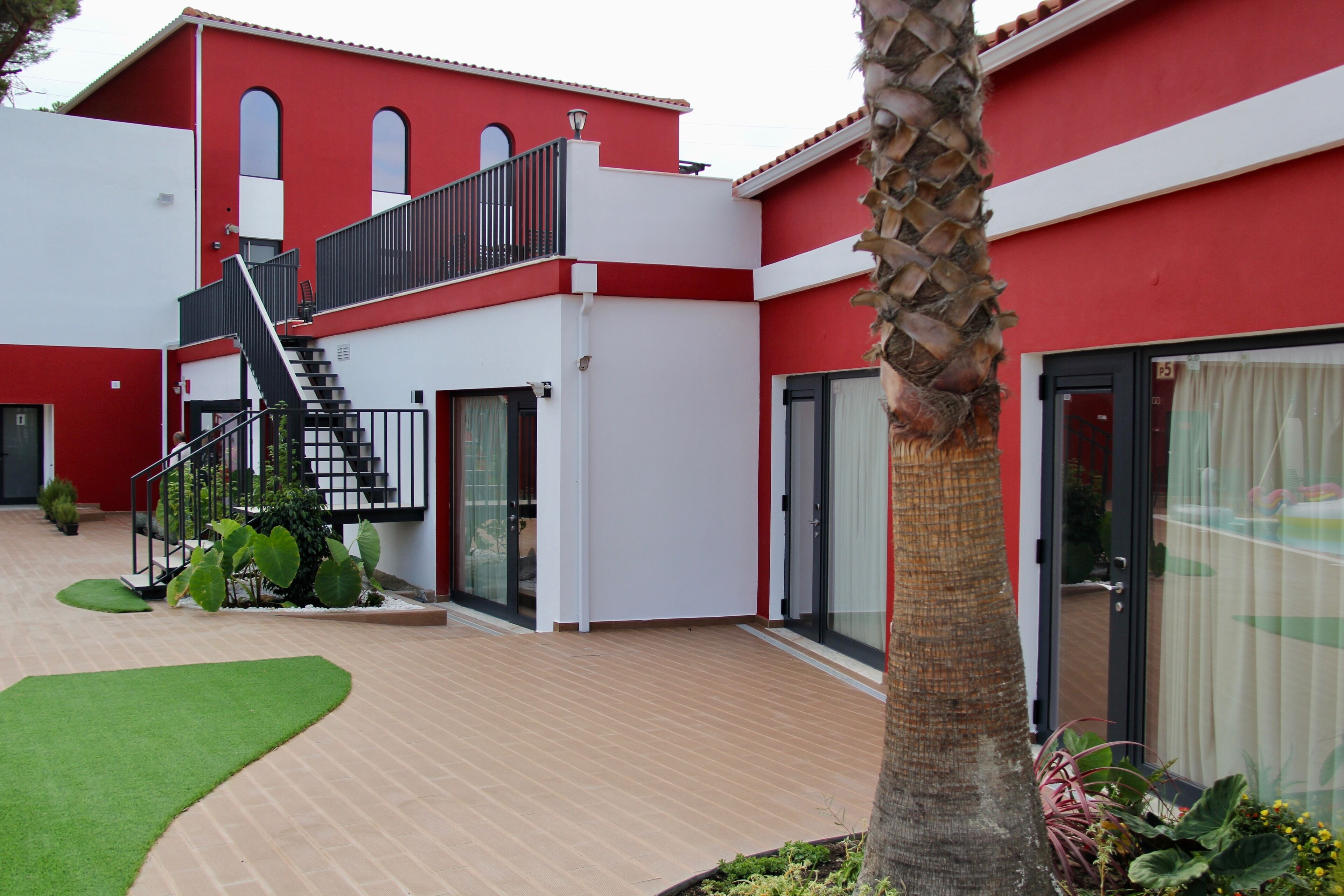 Villa 3 Caparica Lisbon Gay Beach Resort