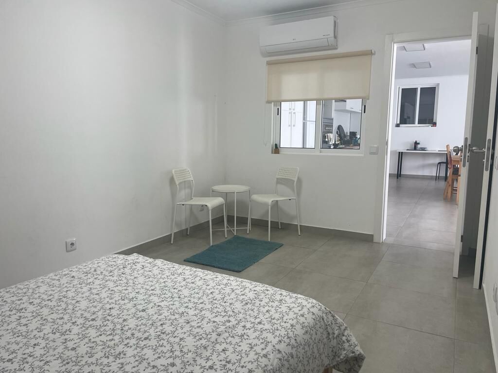 Caparica Poshtel, An Luxury Hostel