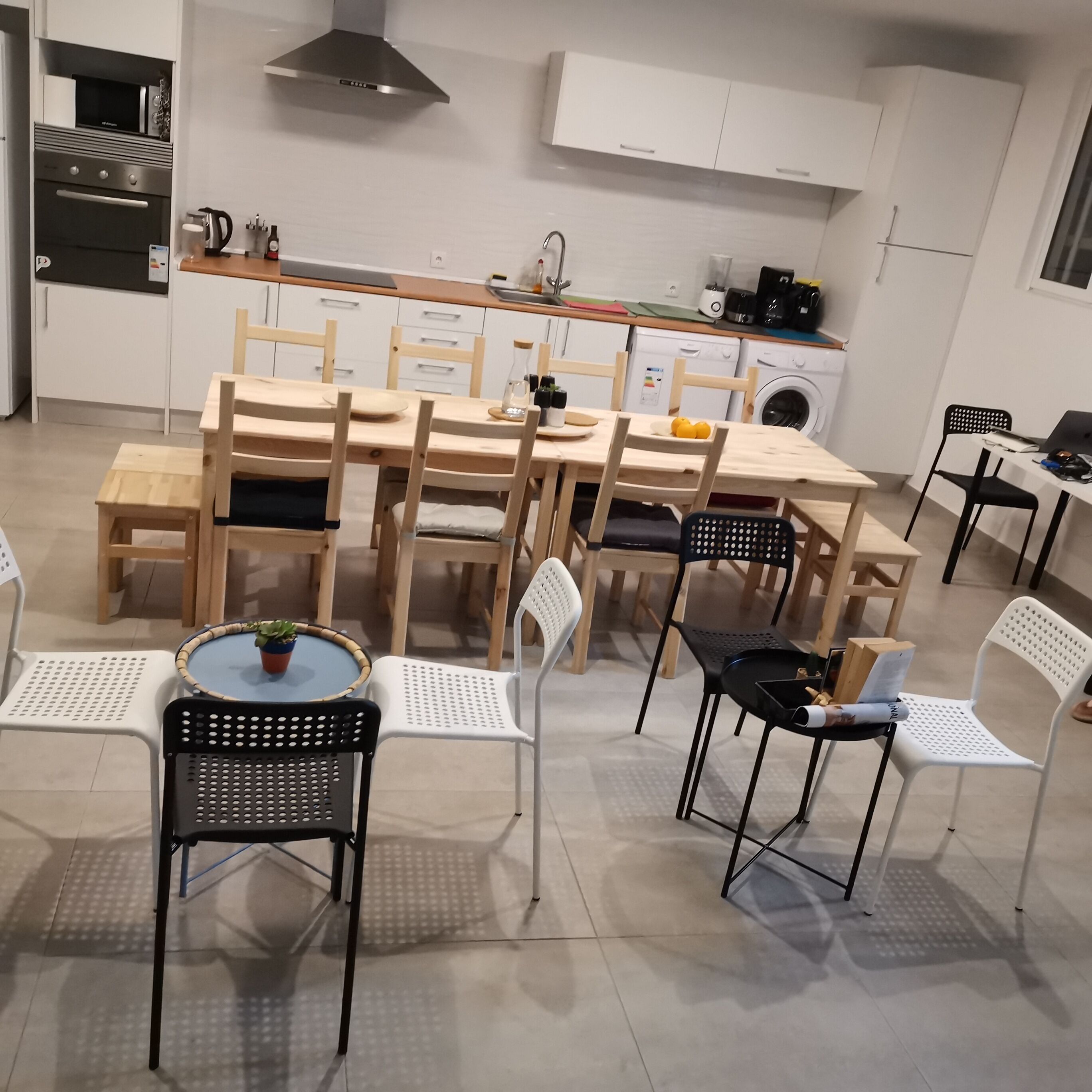 Caparica Poshtel, An Luxury Hostel