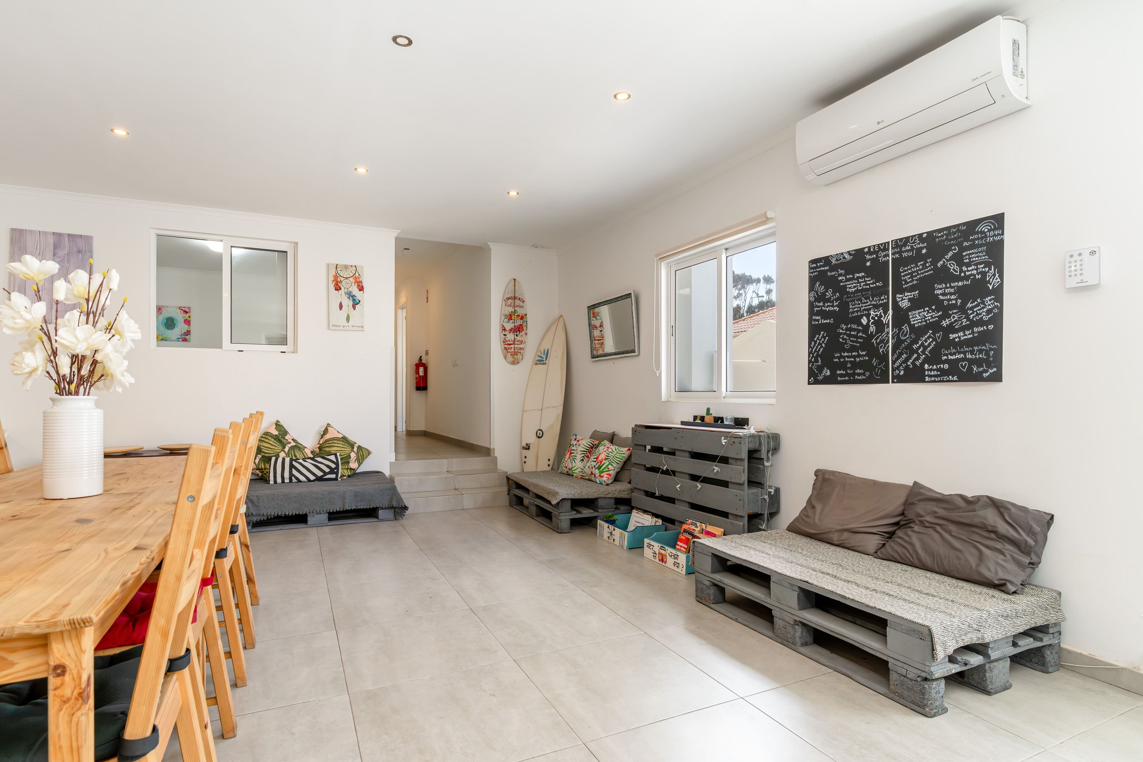 Caparica Poshtel, An Luxury Hostel