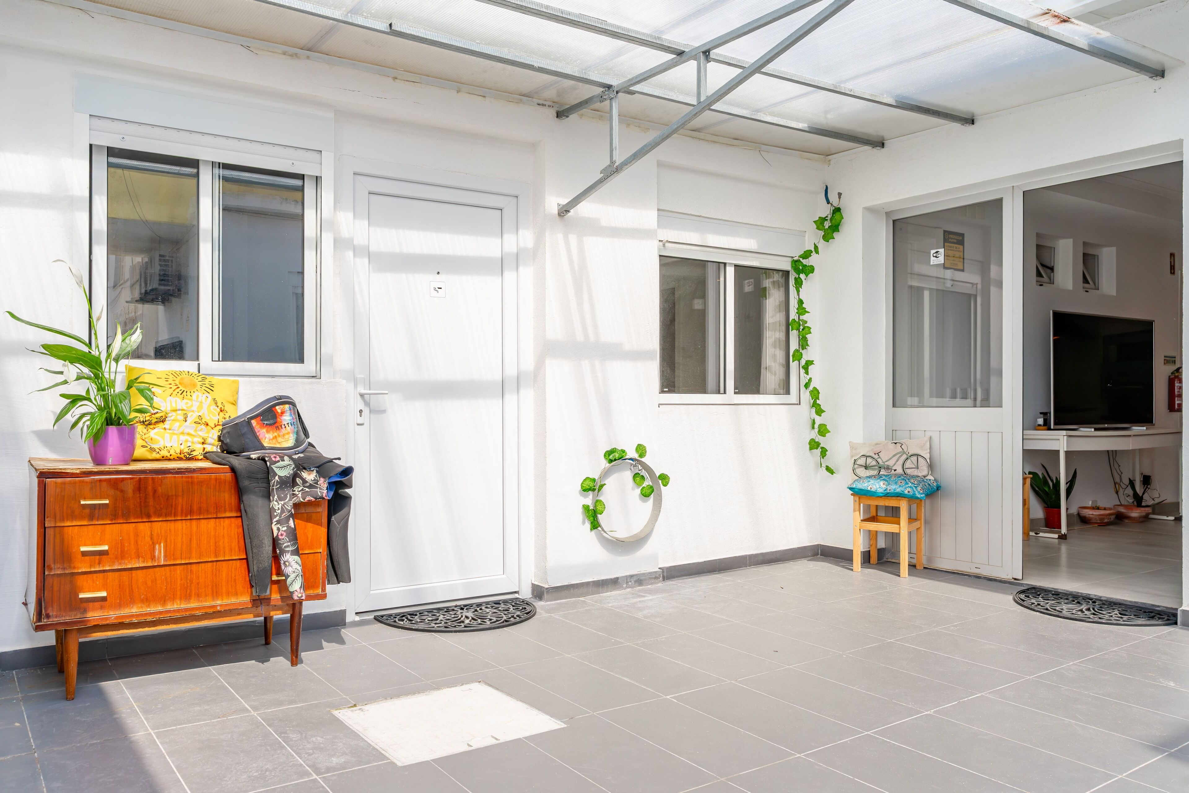 Caparica Poshtel, An Luxury Hostel