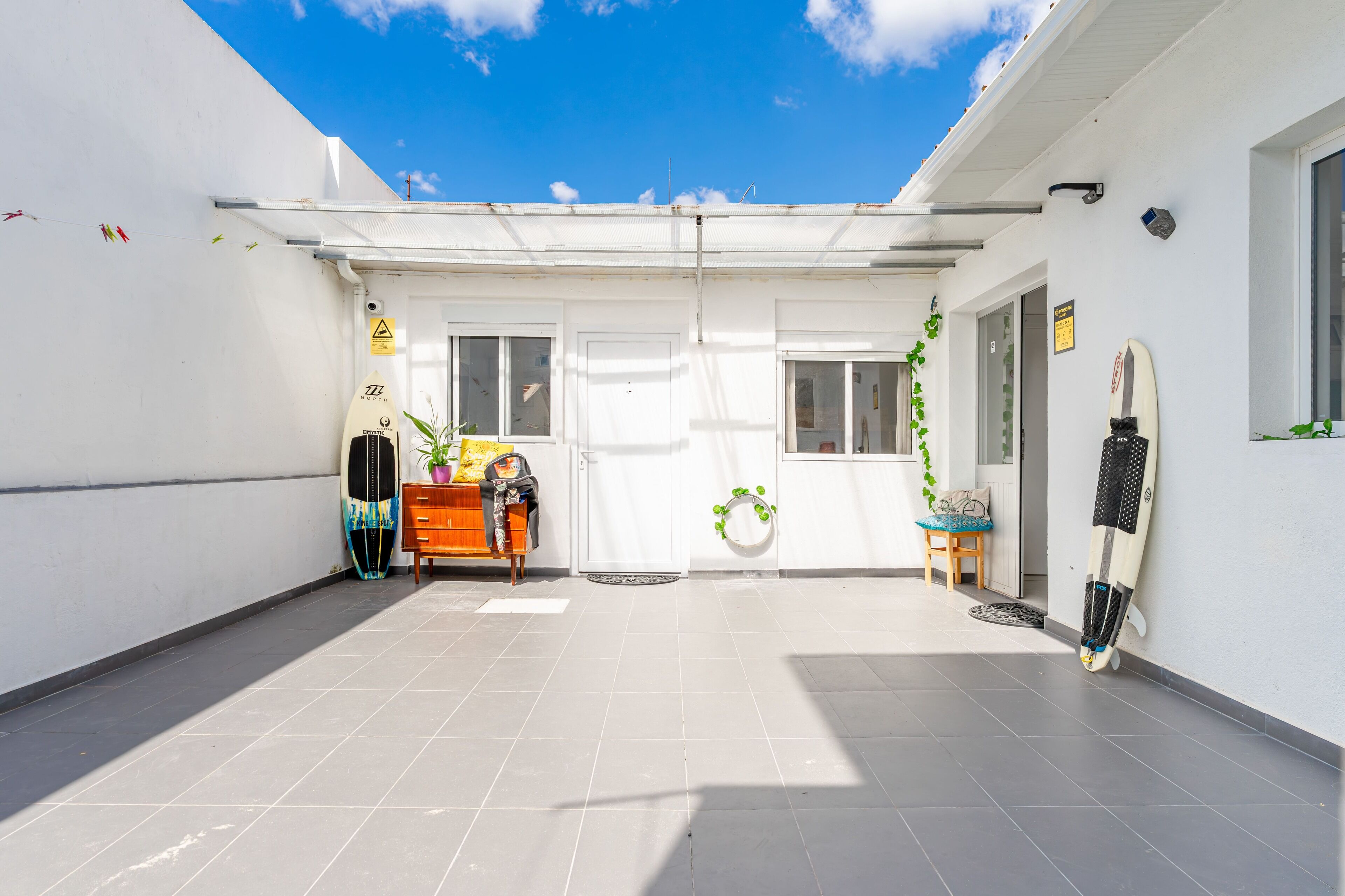 Caparica Poshtel, An Luxury Hostel