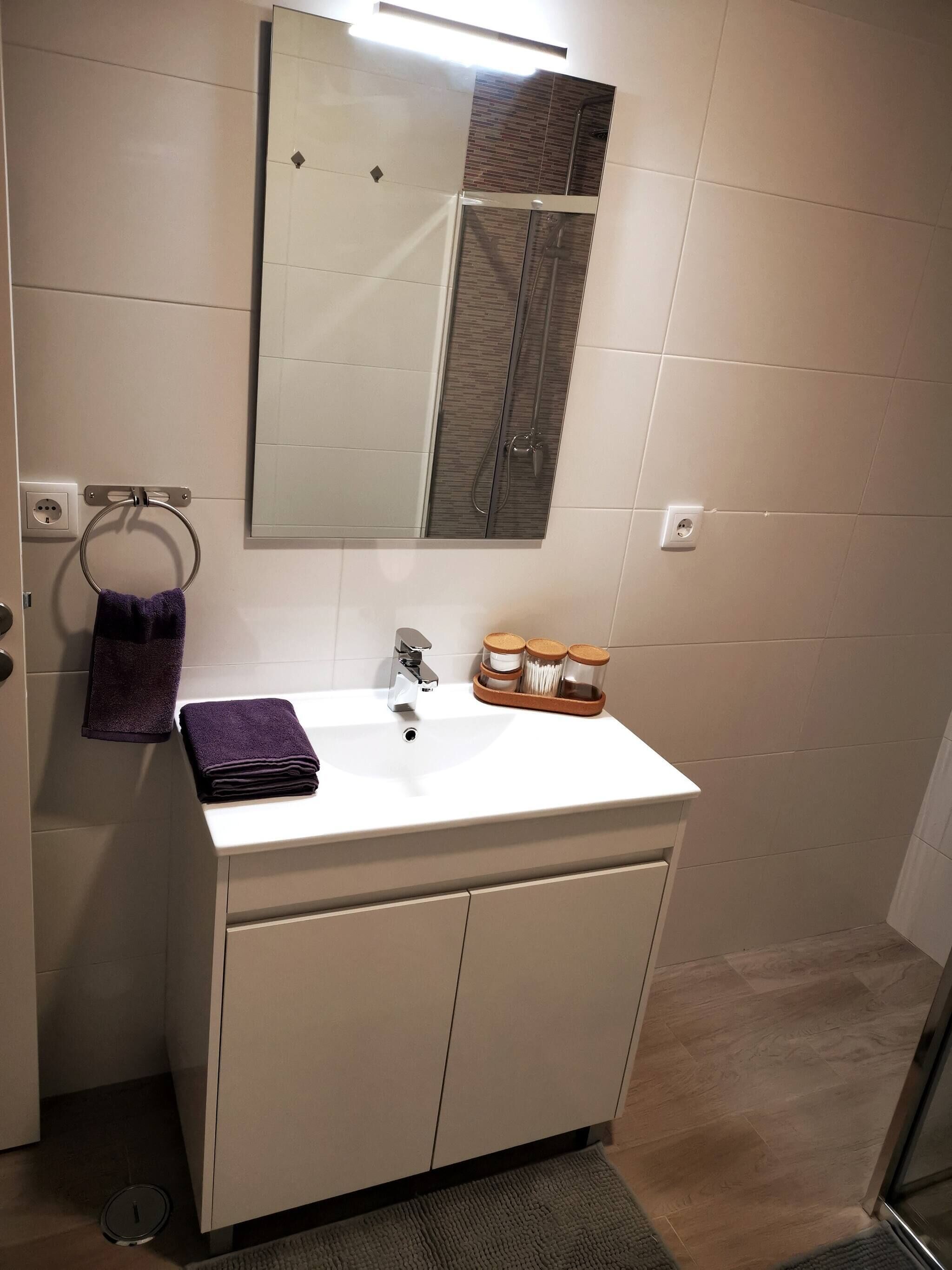 Caparica Poshtel, An Luxury Hostel