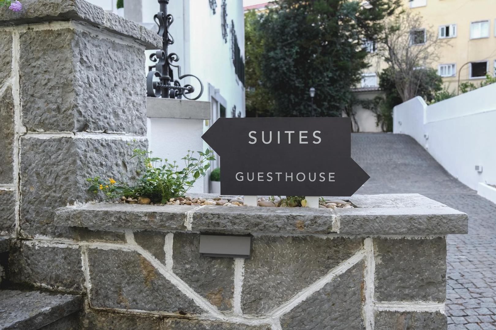 4U Lisbon Airport Suites