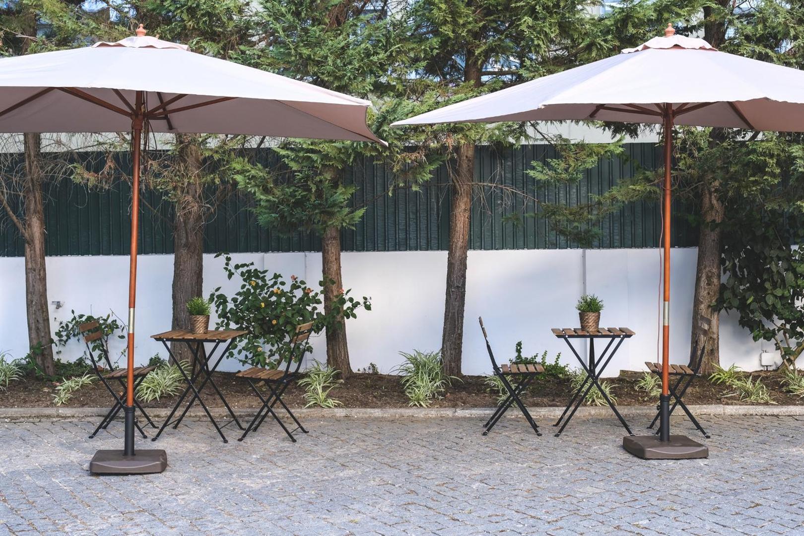 4U Lisbon Airport Suites