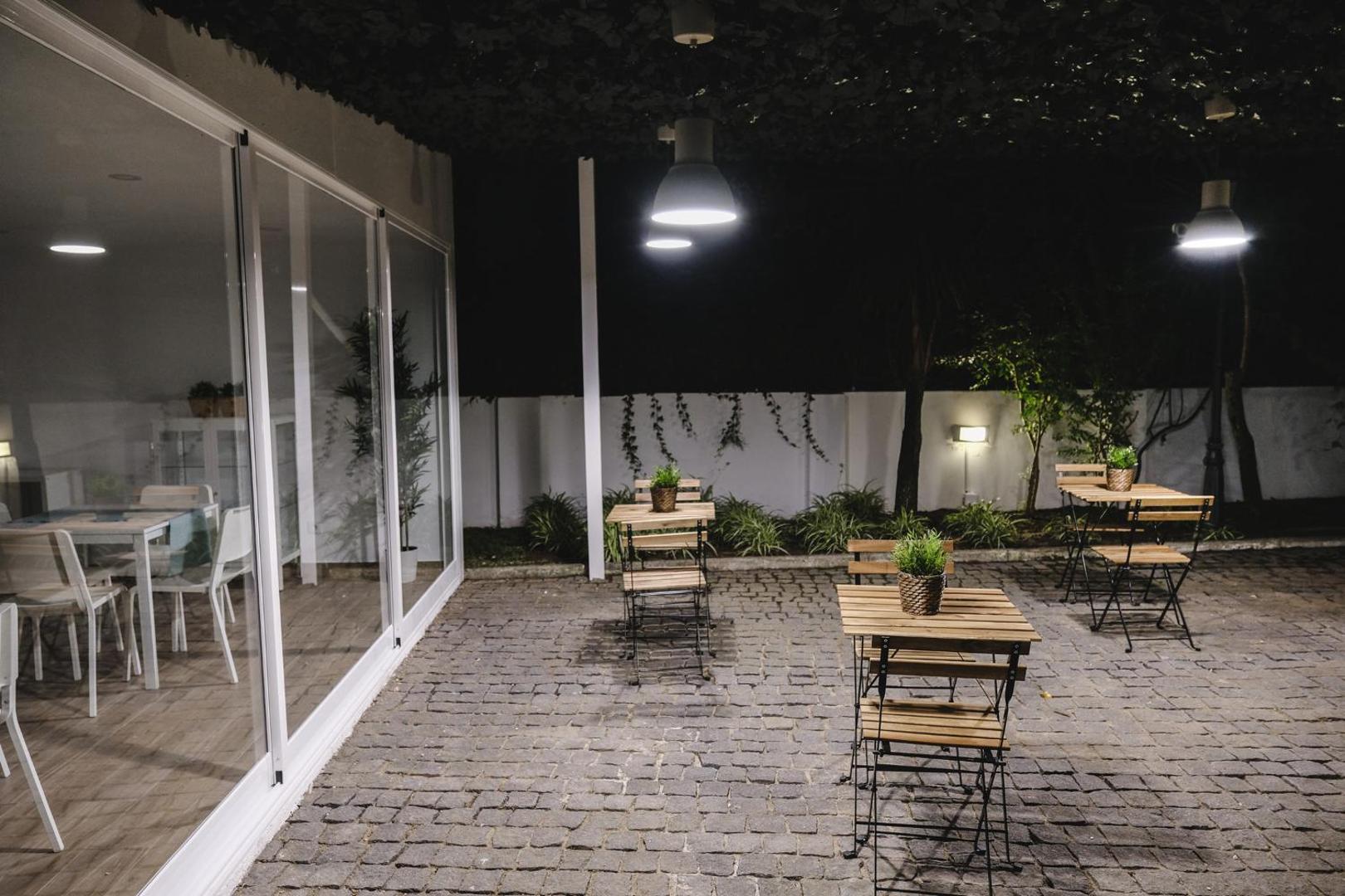 4U Lisbon Airport Suites