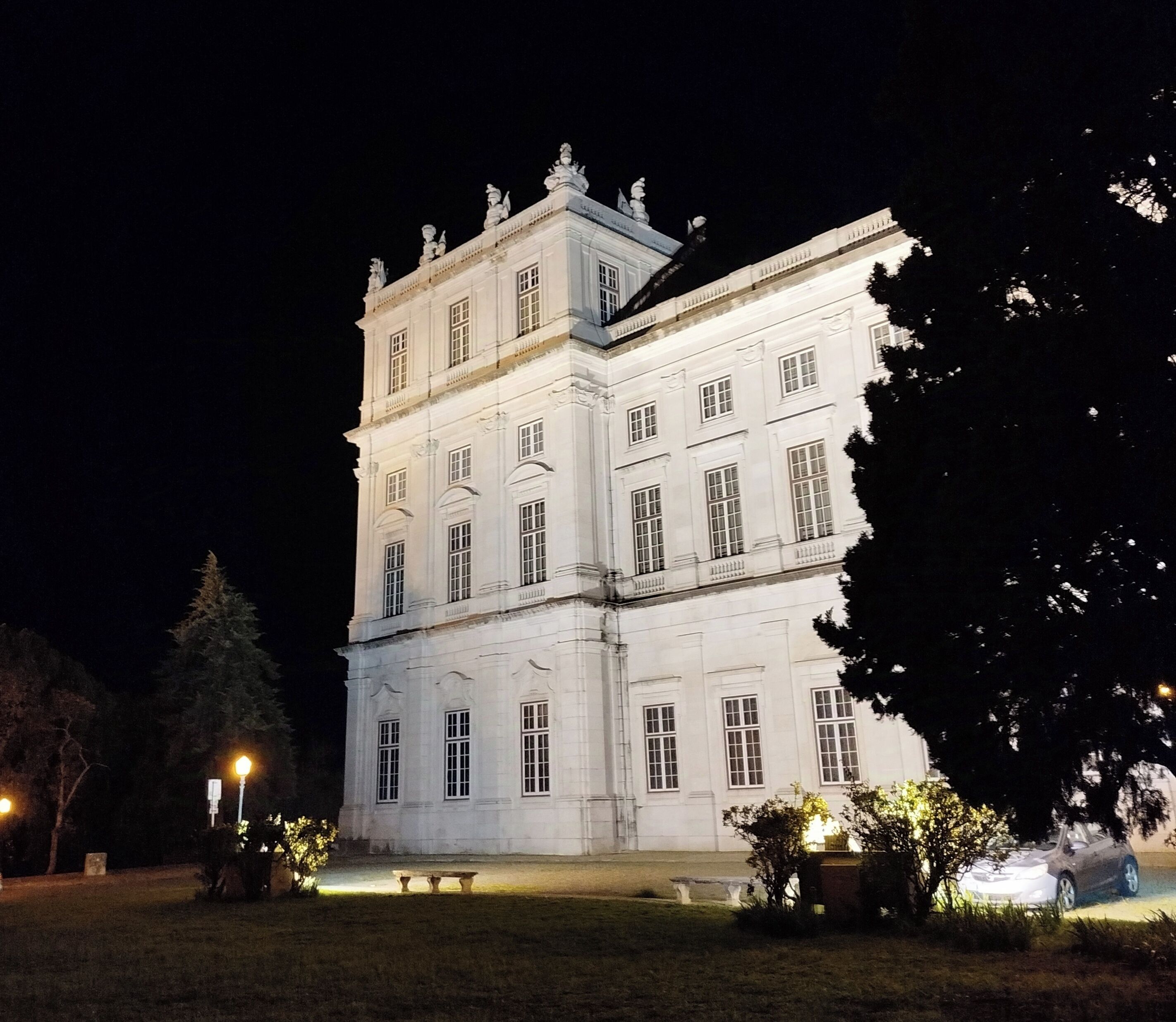 Ajuda Palace Inn