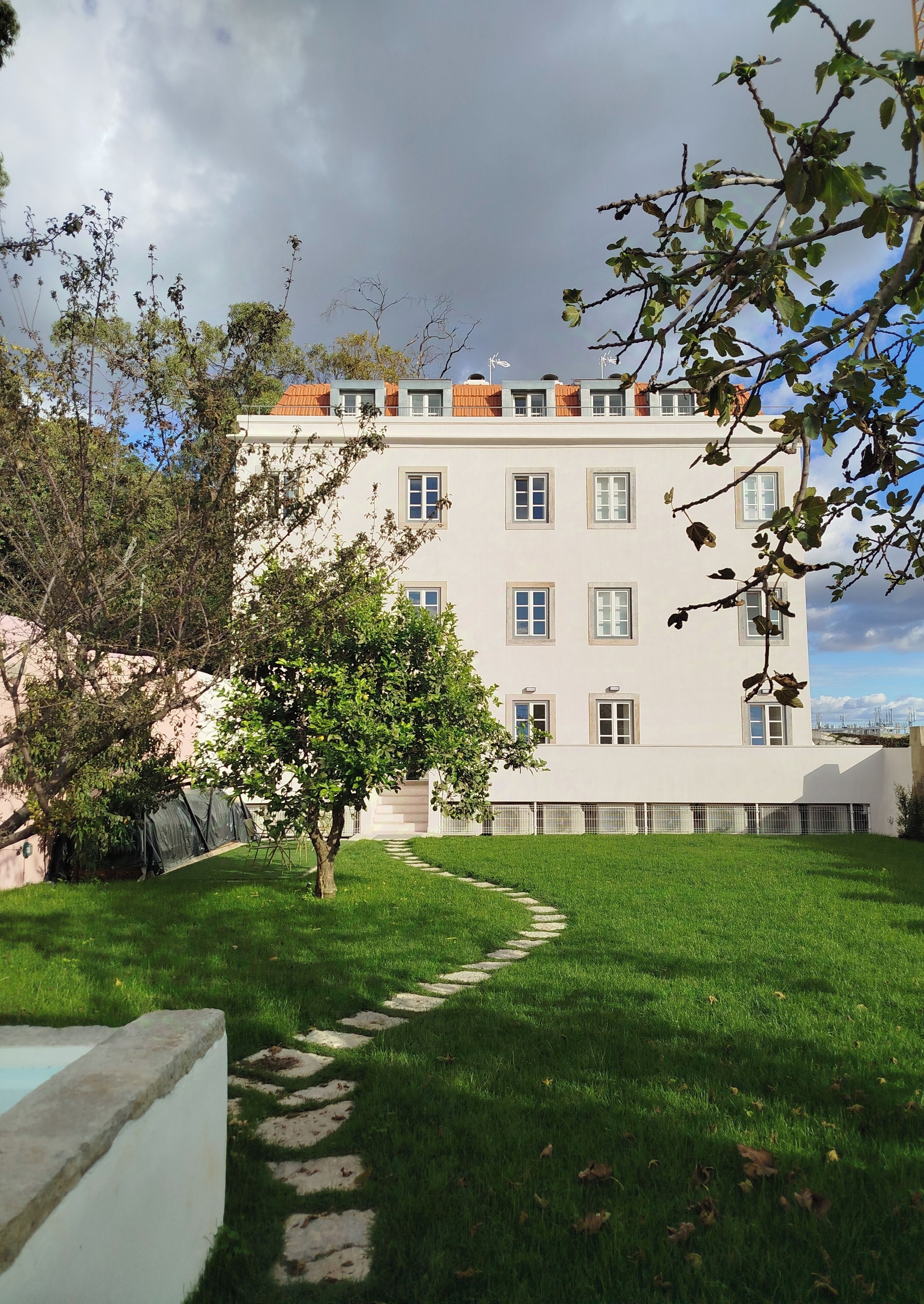 Ajuda Palace Inn