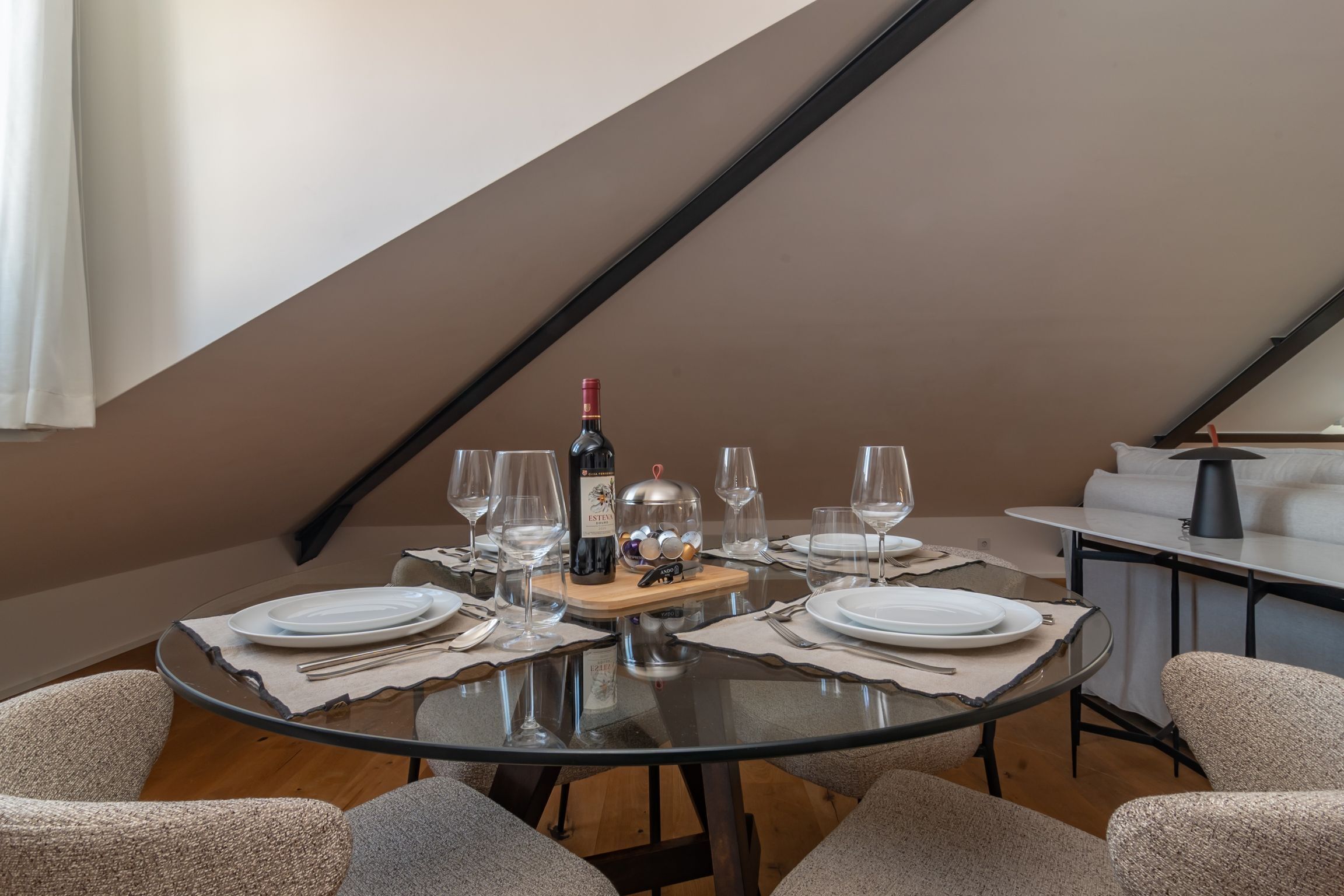 Ando Living Townhouse - Santa Justa 77