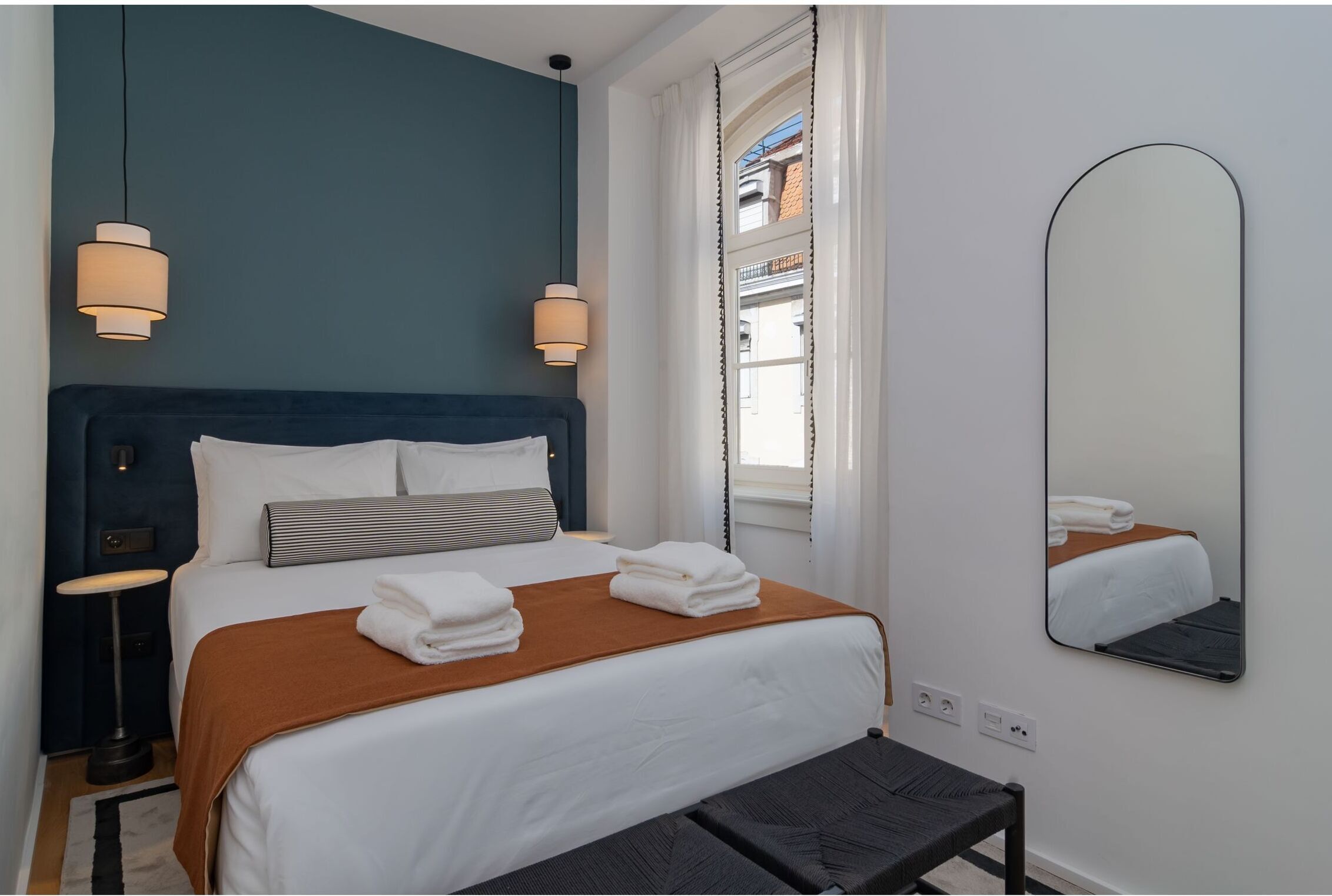 Ando Living Townhouse - Santa Justa 77