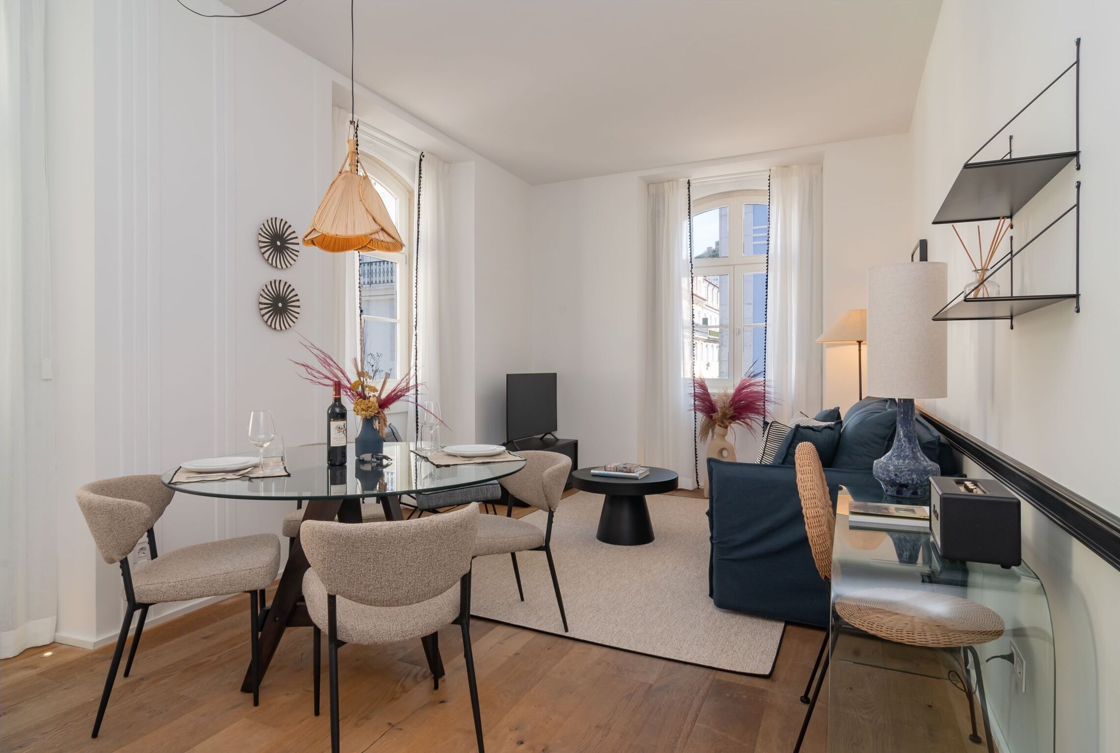 Ando Living Townhouse - Santa Justa 77
