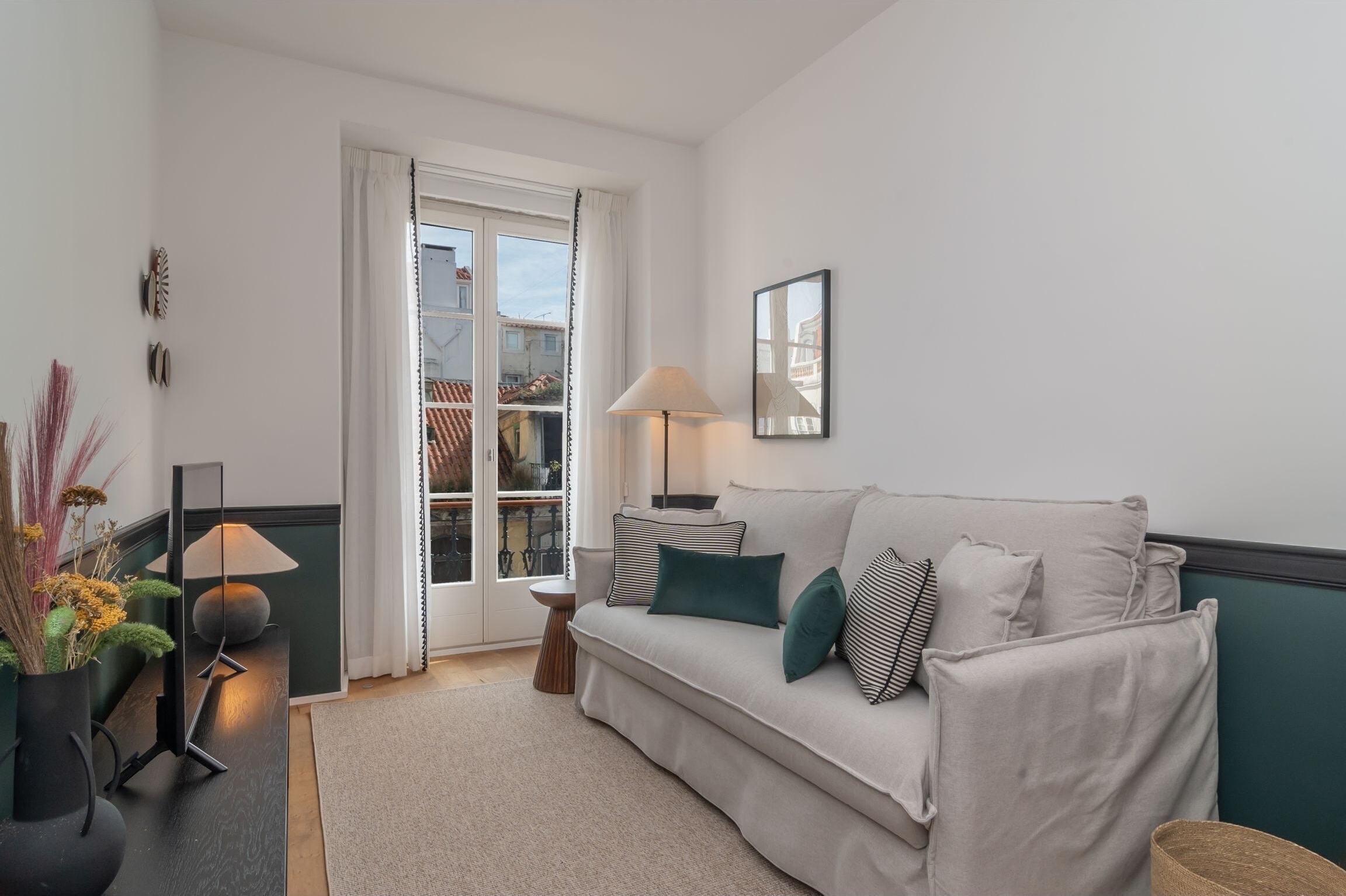 Ando Living Townhouse - Santa Justa 77