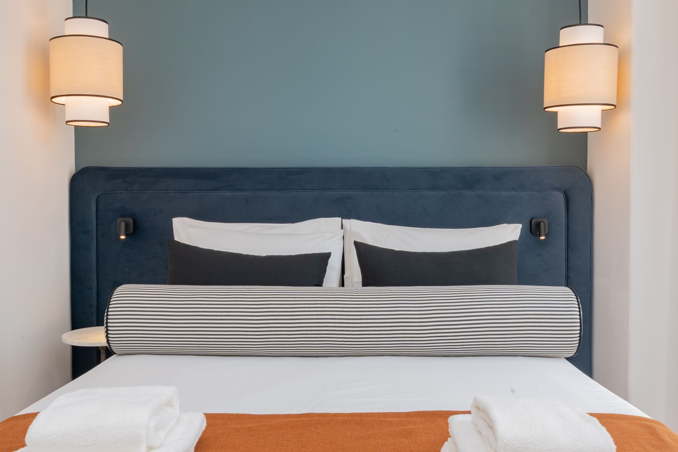 Ando Living Townhouse - Santa Justa 77