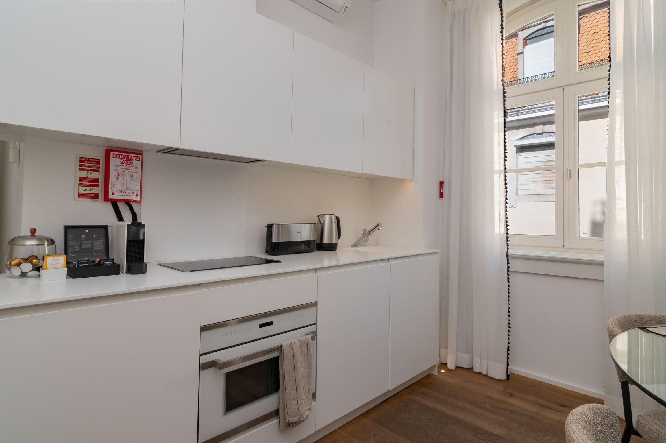 Ando Living Townhouse - Santa Justa 77